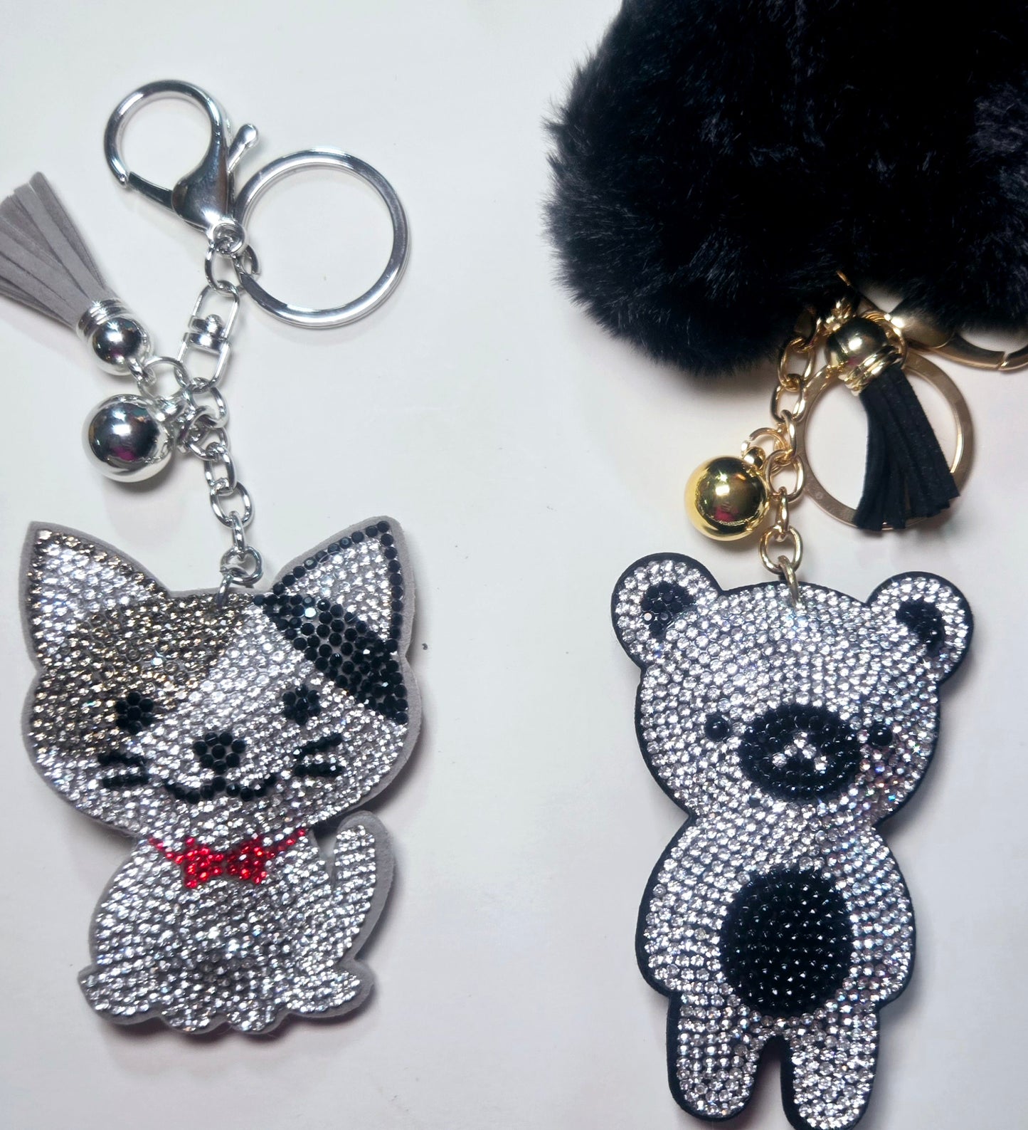 BLING BEAR KEYCHAINS HUGE HEART POMPOM, Tassel keychain plus 🎁