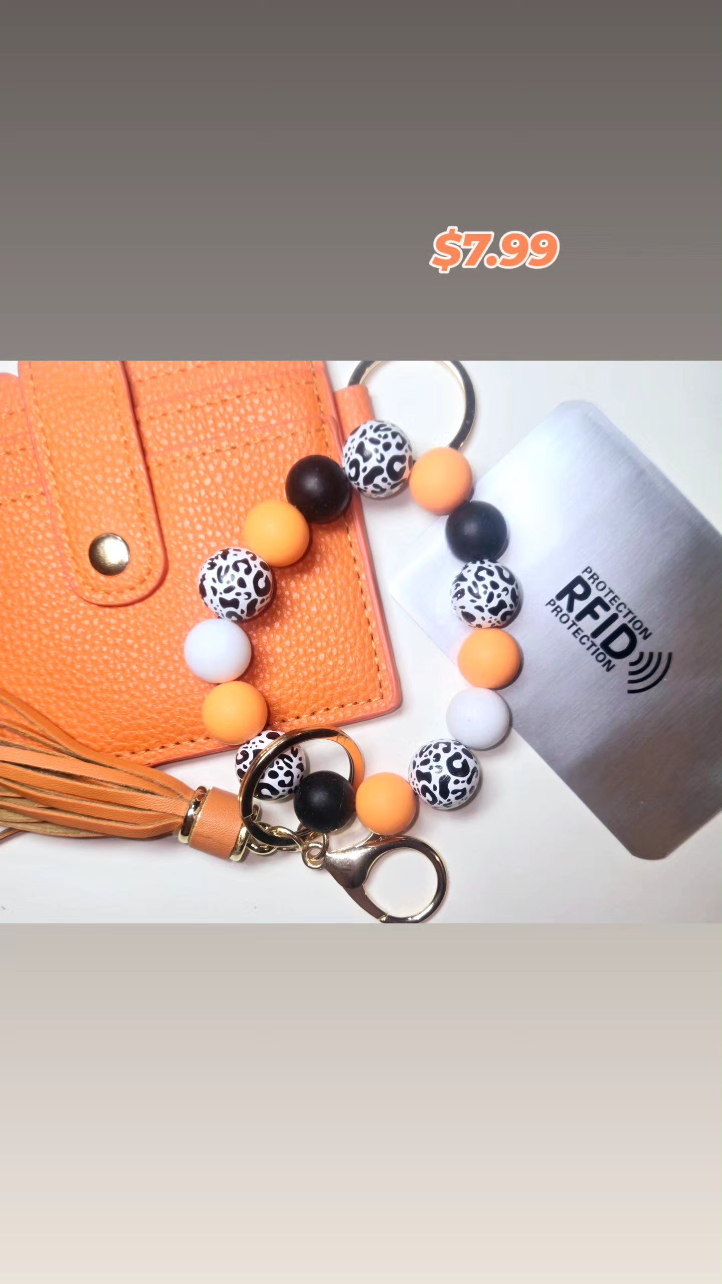 Leather wallet keychain, beaded bracelet.Keychain tassel and C.Card protection included