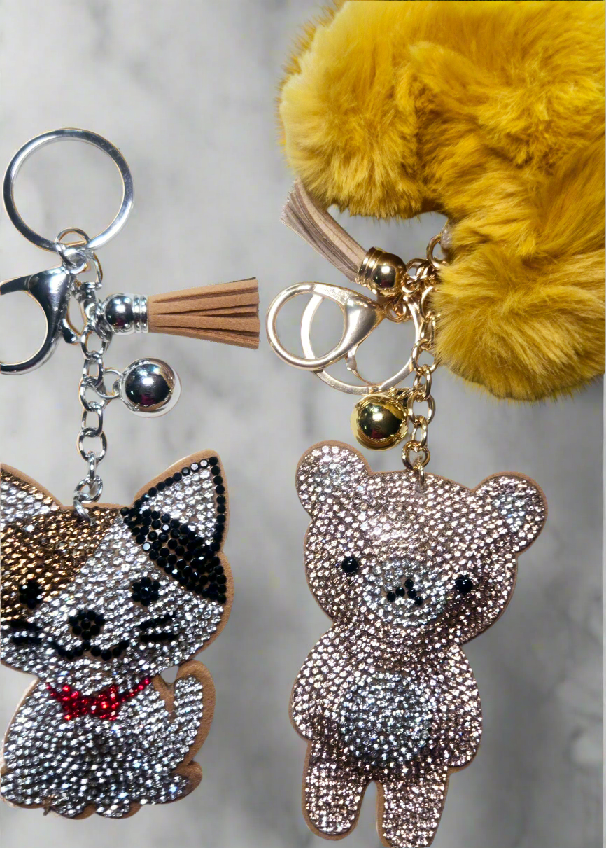 BLING BEAR KEYCHAINS HUGE HEART POMPOM, Tassel keychain plus 🎁