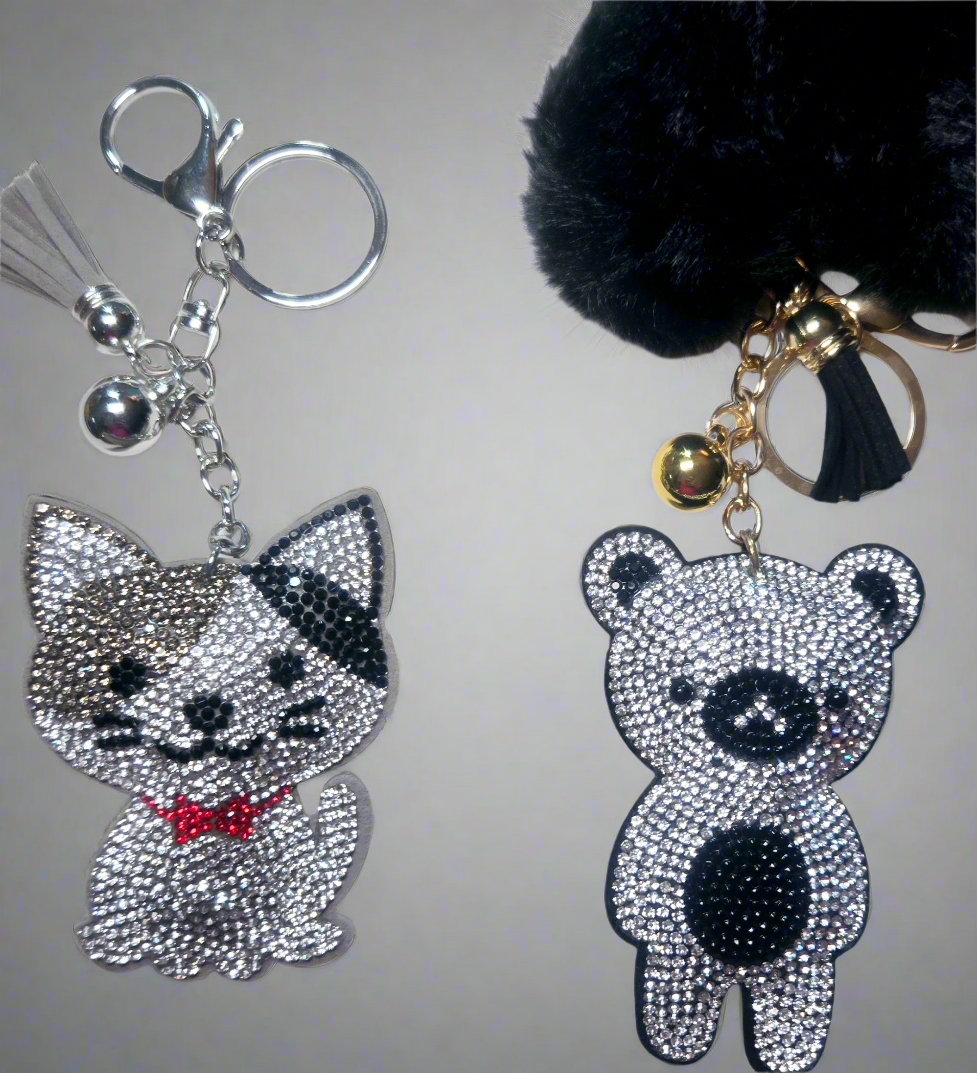 BLING BEAR KEYCHAINS HUGE HEART POMPOM, Tassel keychain plus 🎁